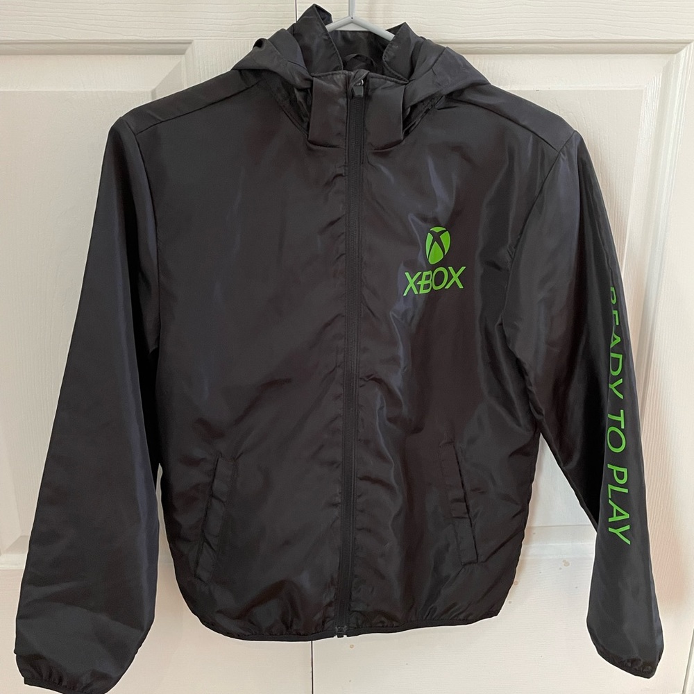 H&M XBOX windbreaker jacket, size boys 10-12y, logo, black and green